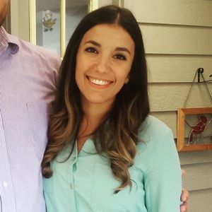 Meet your Posher, Laura